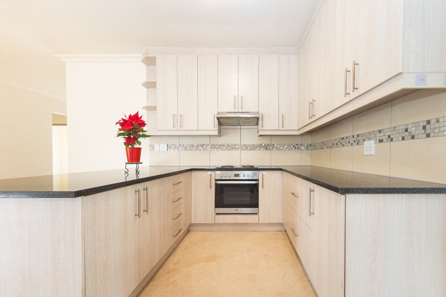 3 Bedroom Property for Sale in Avalon Estate Western Cape